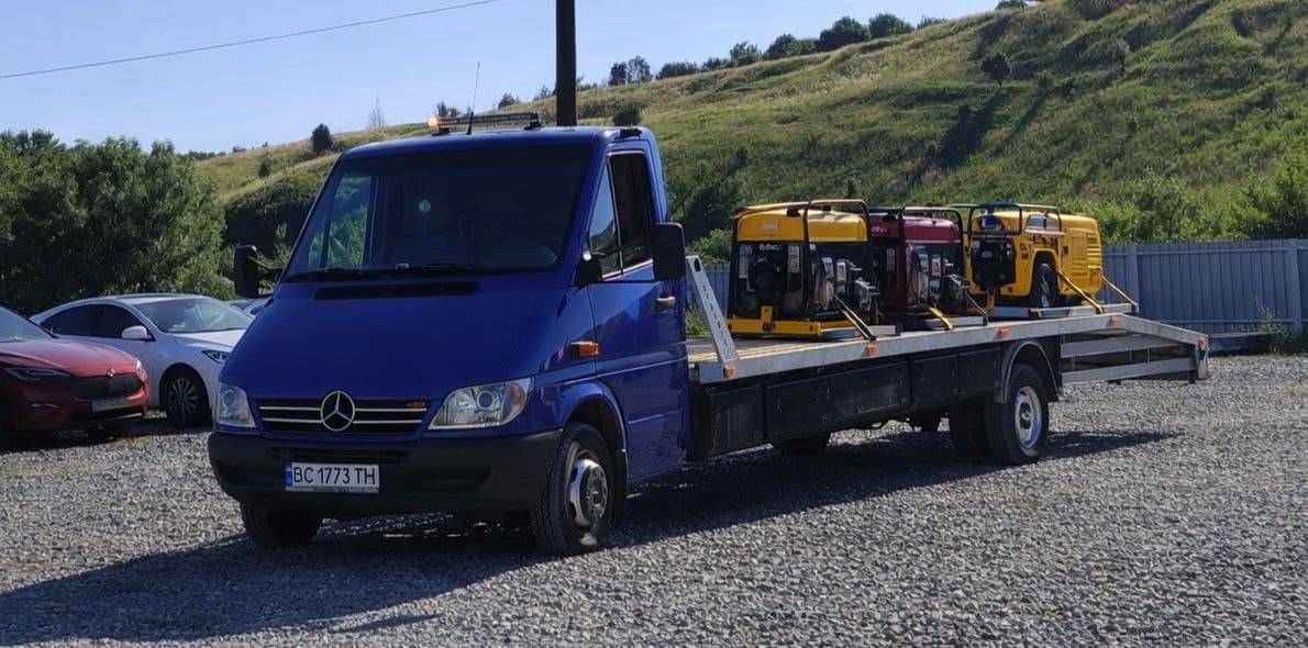 Генератори та обладнання